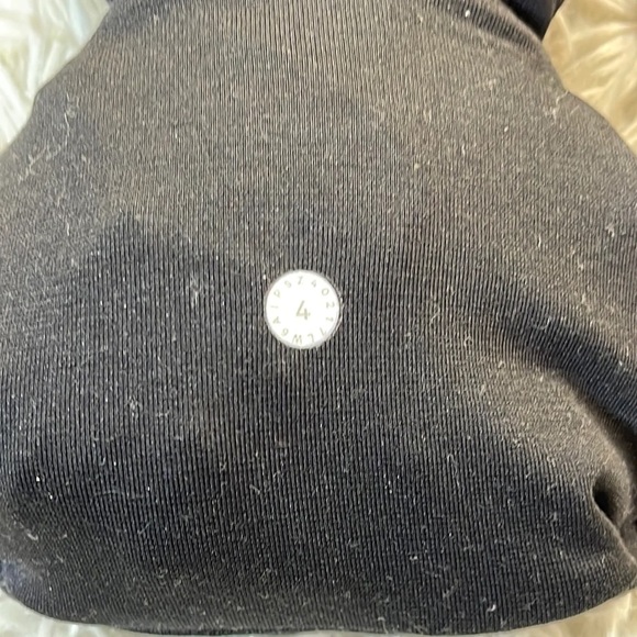 Lululemon Ornate Crop (17") - 4 - Picture 8 of 8